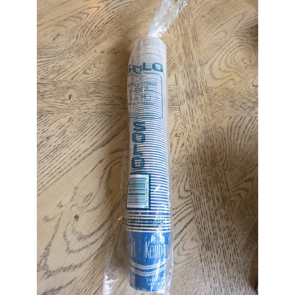 solo Other - Vintage 80s 90s Solo Waxed Paper Cups  5 oz retro props 88 Cup Sleeve Solo